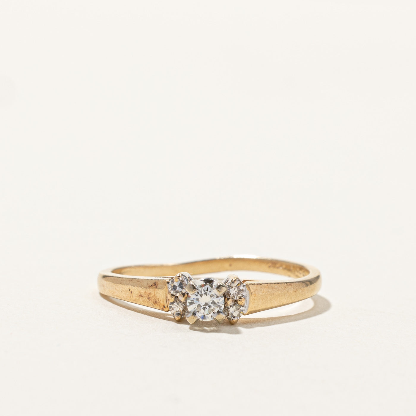 Prong Set Diamond Ring | 0.18ctw | SZ 7.25 |