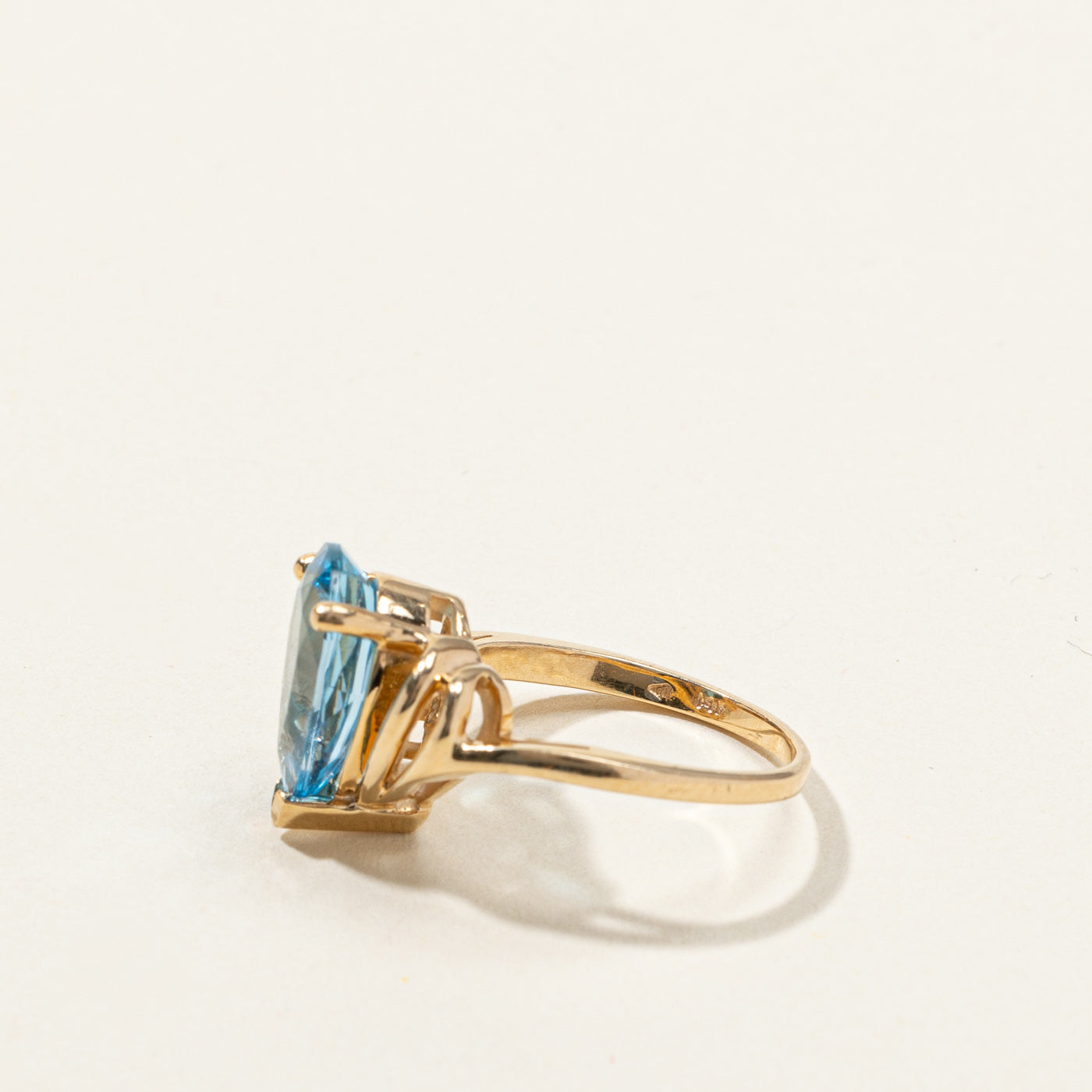 Pear Topaz & Diamond Ring | 3.10ct | 0.06ctw | SZ 5.5 |