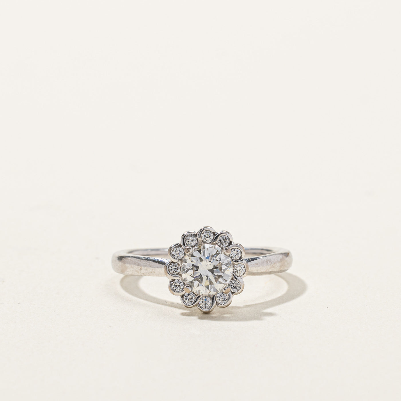 Halo Diamond Engagement Ring | 0.92ct VS1 G | SZ 7.25 |