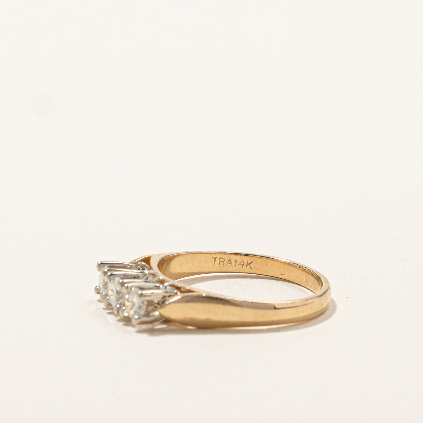 Bague trois diamants | 0,35 ct au total | Taille 6,25 |