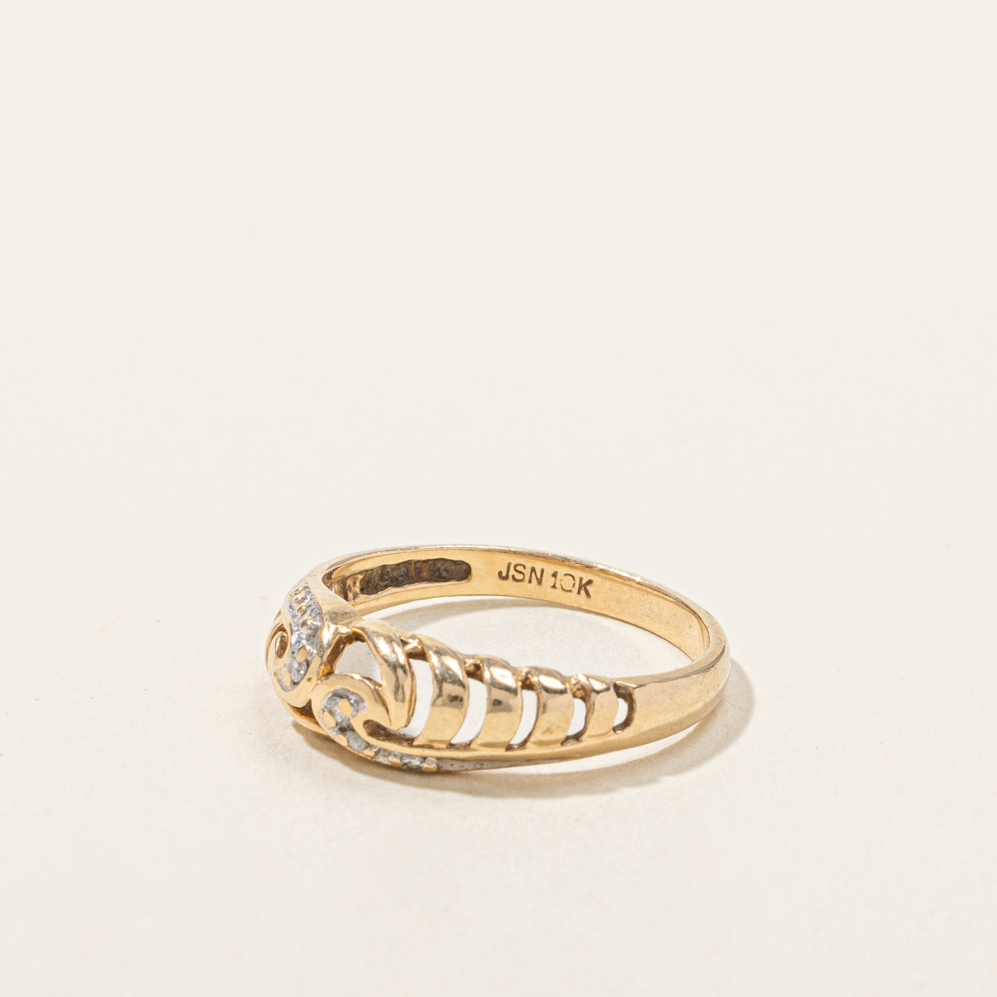 Textured Diamond Ring | 0.04ctw | SZ 6.5 |