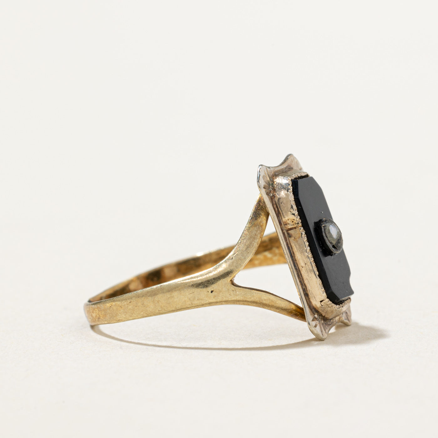 Onyx & Seed Pearl Tapered Ring | 0.55ctw | SZ 5.25