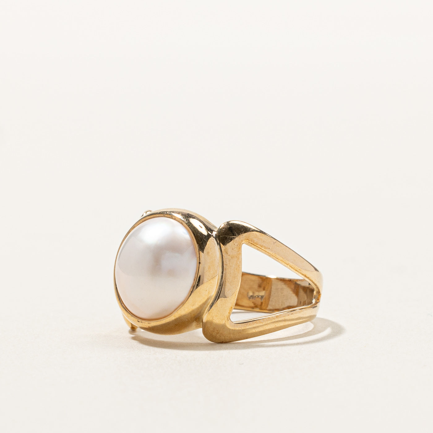 Bezel Set Pearl Ring | SZ 8.25 |