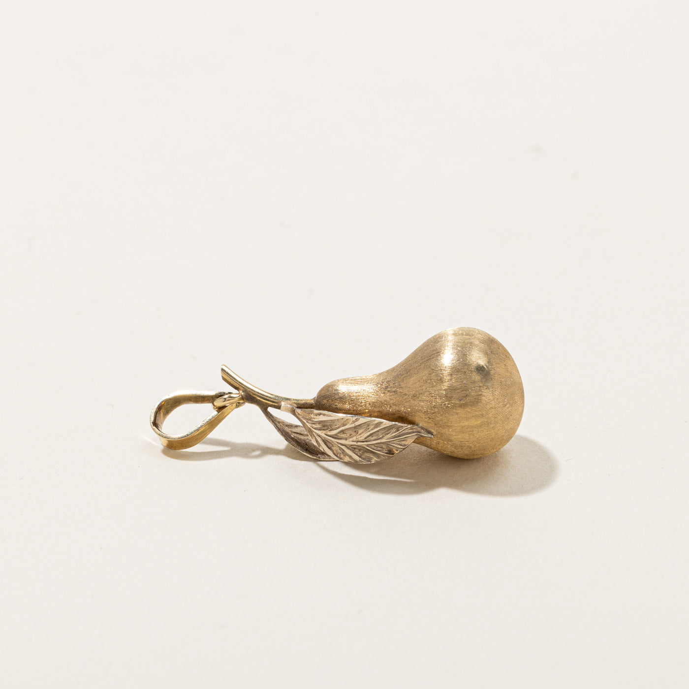 Pendentif poire en or