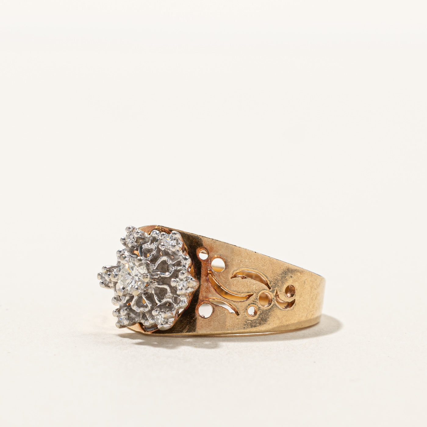 Filigree Diamond Cluster Ring | 0.22ctw | SZ 6.5 |