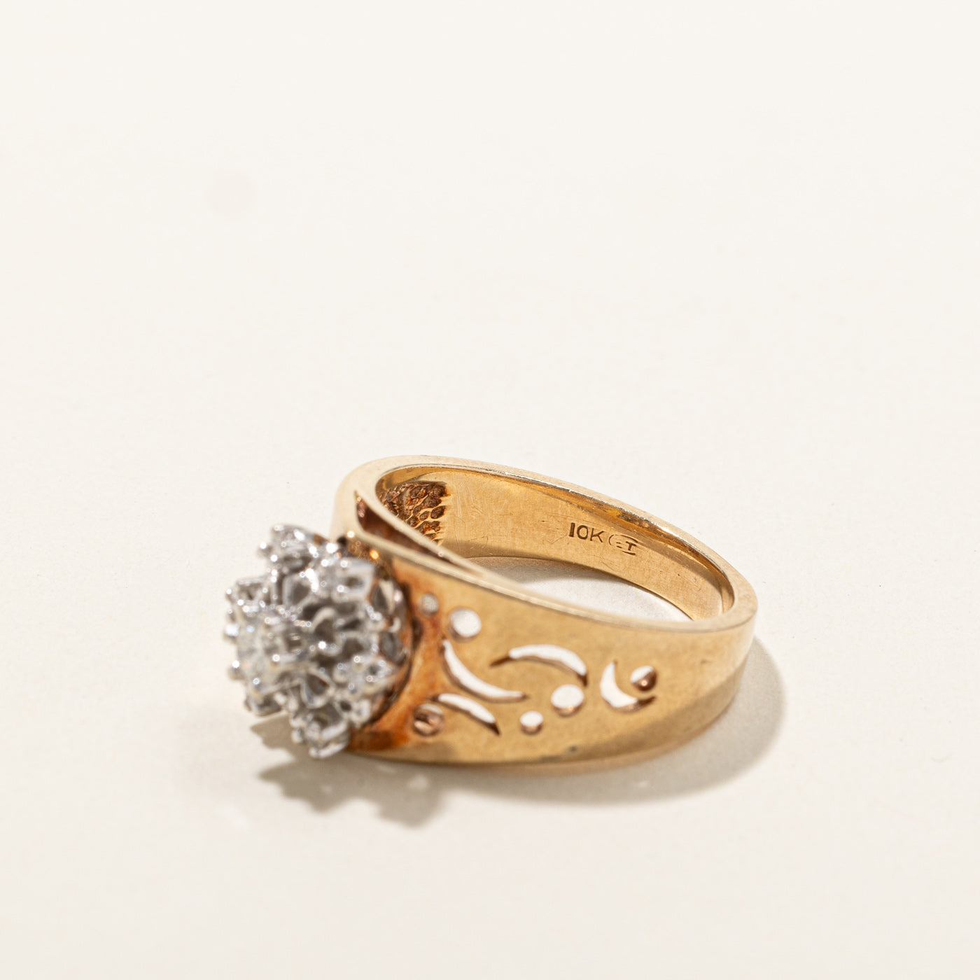 Filigree Diamond Cluster Ring | 0.22ctw | SZ 6.5 |