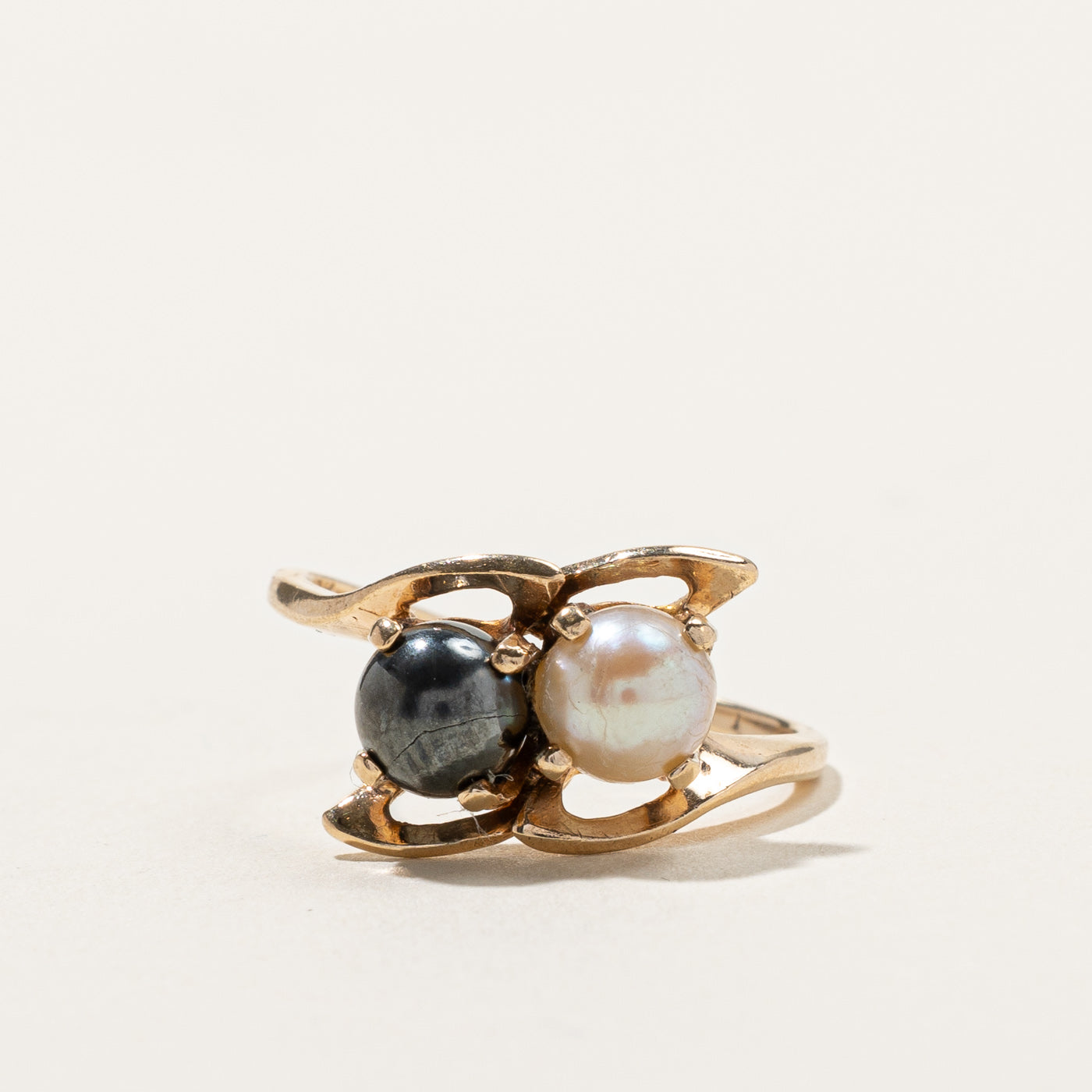 Bague en perle et hématite avec contournement | Taille 5,5 |