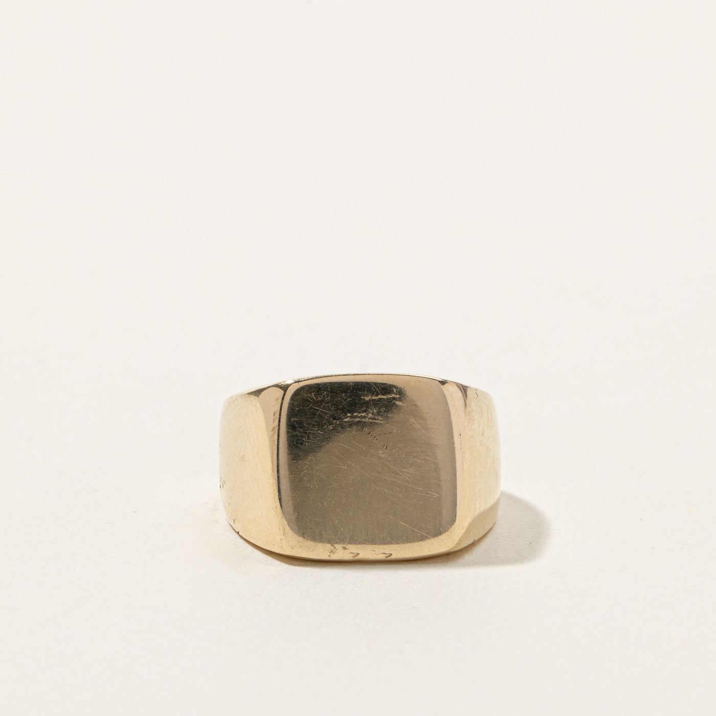Gold Signet Ring | SZ 5.5 |