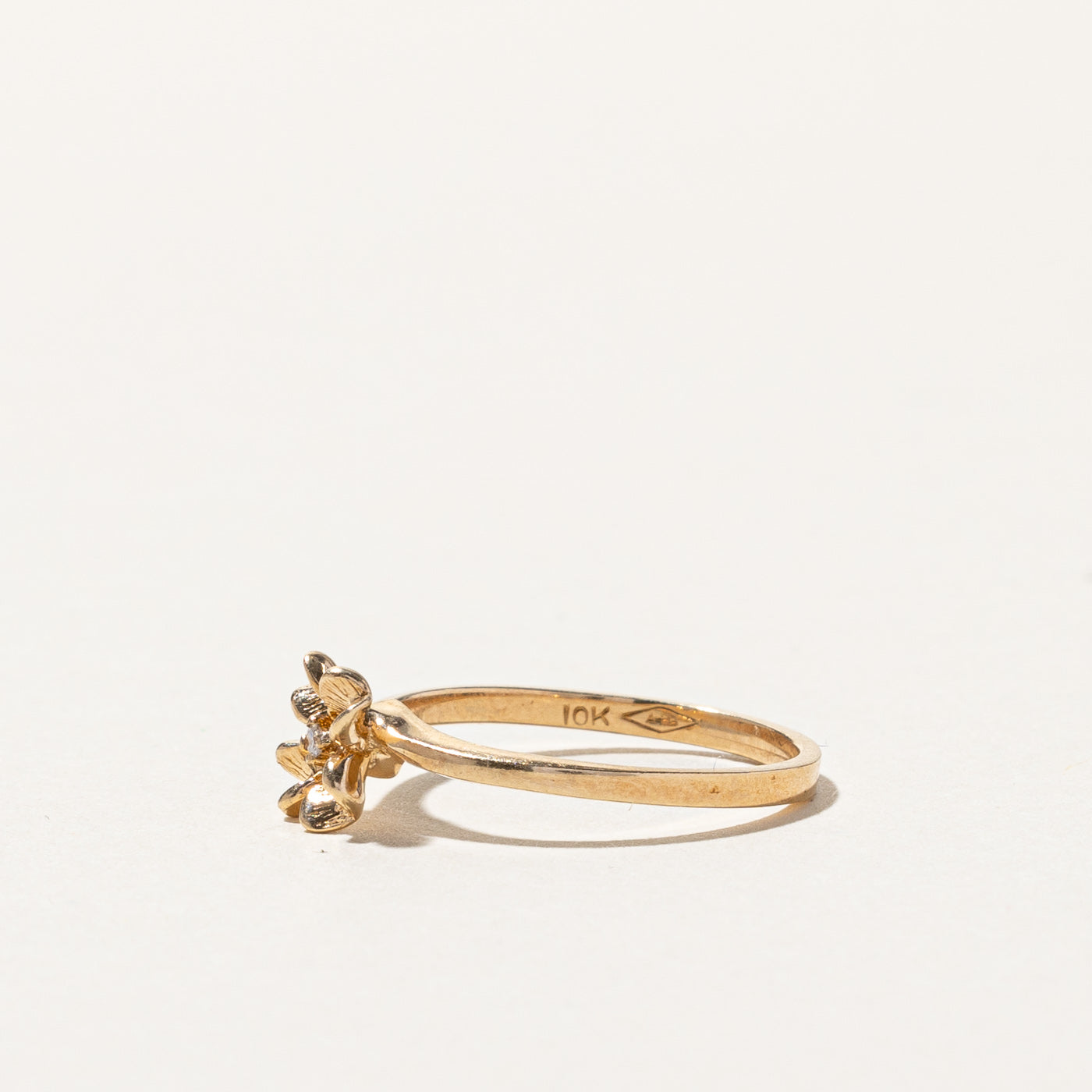 Bague en diamant à motif floral | 0,01 ct | Taille 6 |