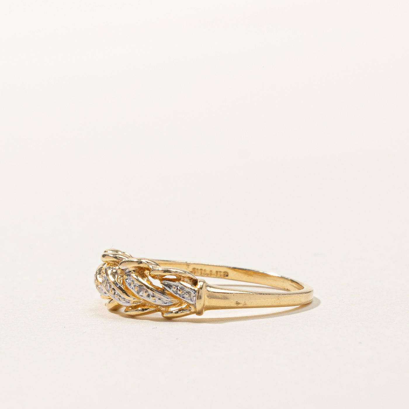 Bague tressée en diamants | 0,02 ct | Taille 6,5 |