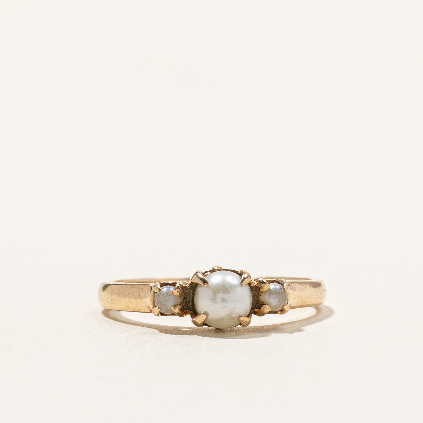 Three Stone Pearl Ring | SZ 4.5 |