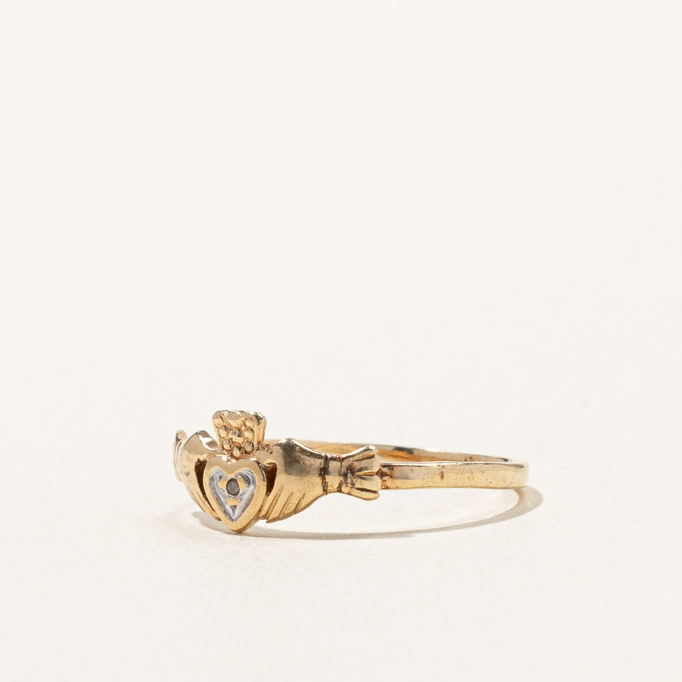 Bague Claddagh en diamant | 0,005 ct | Taille 5,25 |