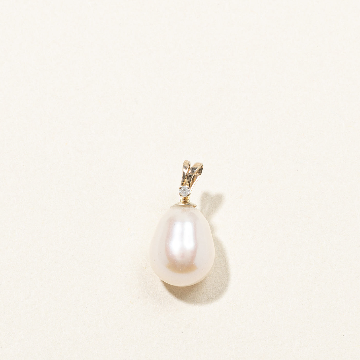 Pearl & Diamond Drop Pendant | 0.01ct |