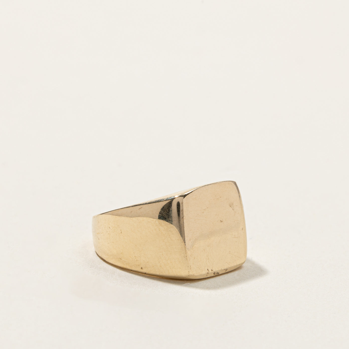 Gold Signet Ring | SZ 5.5 |