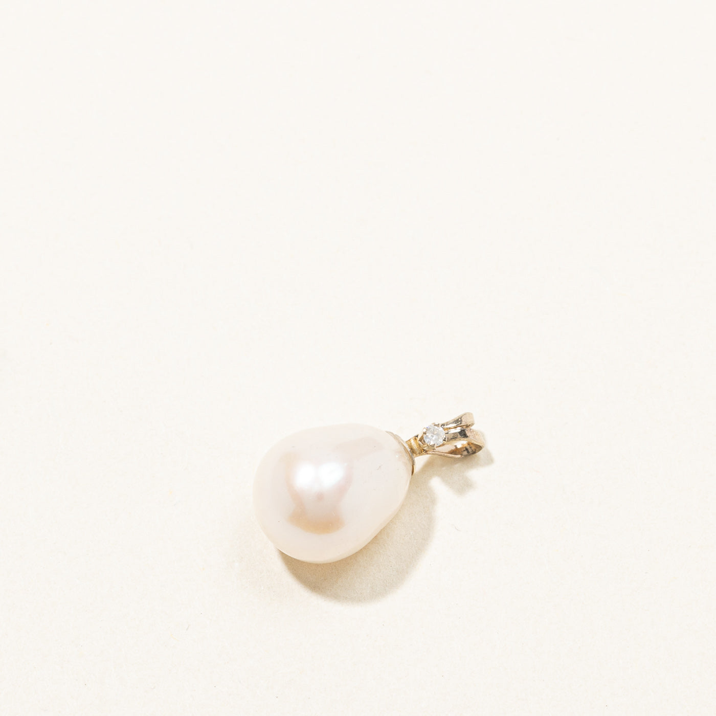 Pearl & Diamond Drop Pendant | 0.01ct |