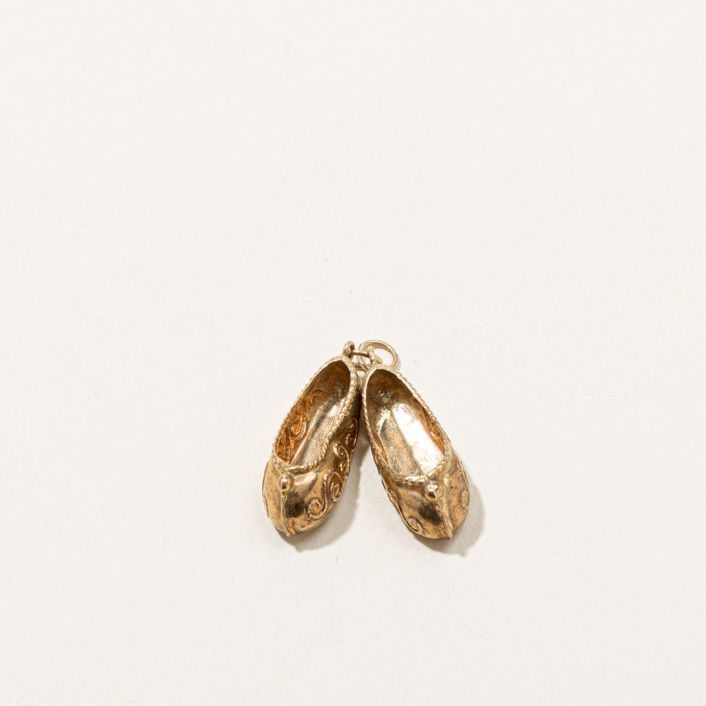1972 London Vintage Slippers Charm