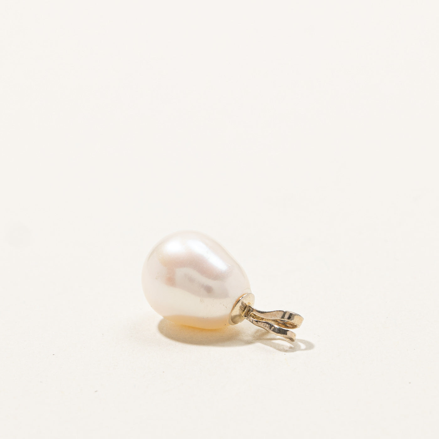 Pearl & Diamond Drop Pendant | 0.01ct |