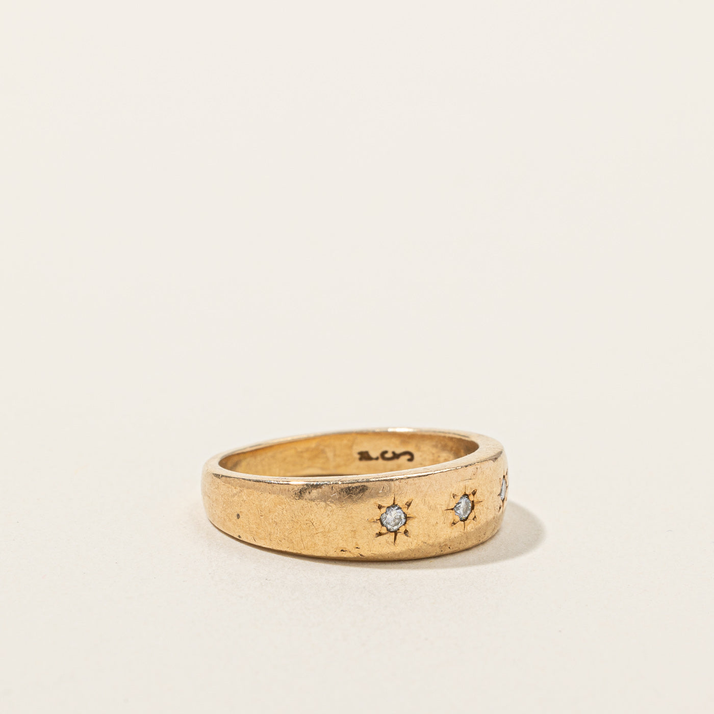 Bague trois diamants en forme d'étoile | 0,09 ct au total | Taille 8,75 |