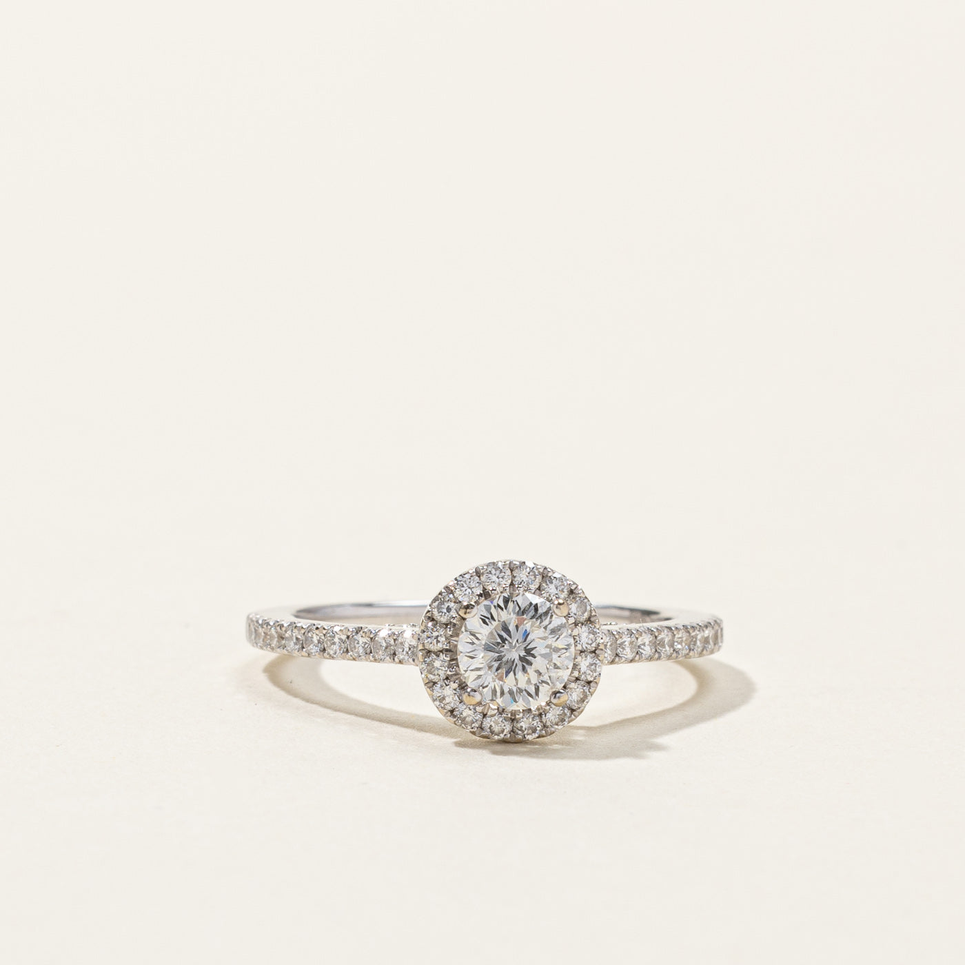 Halo Diamond Engagement Ring | 0.92ctw | SZ 6 |
