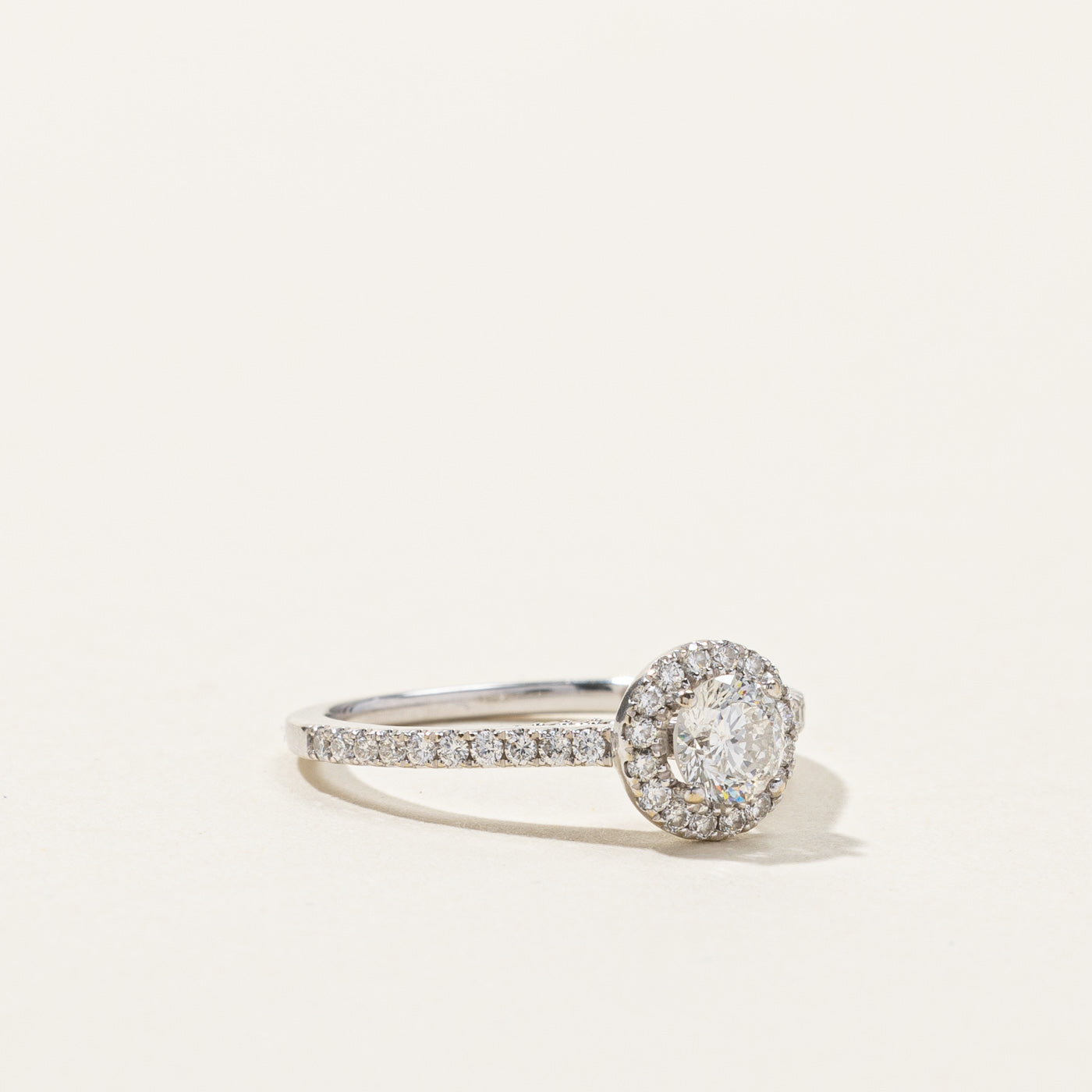Halo Diamond Engagement Ring | 0.92ctw | SZ 6 |