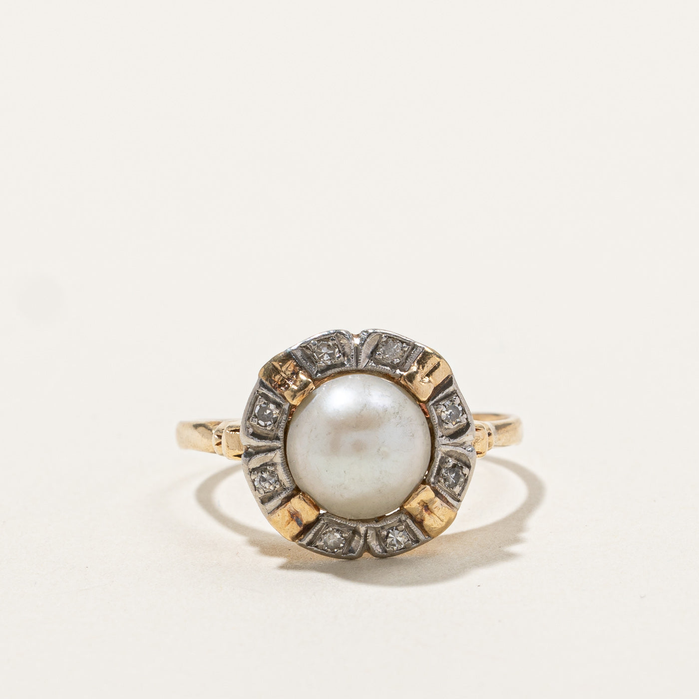 Pearl & Diamond Cocktail Ring | 0.12ctw | SZ 8 |