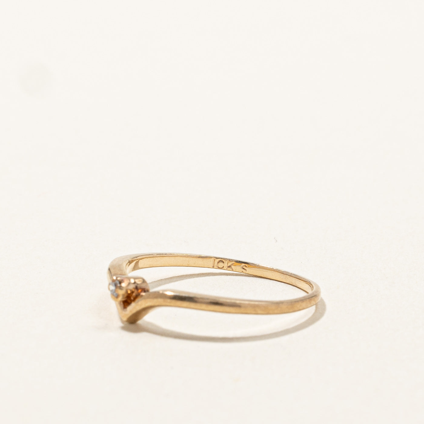 Bague chevron en diamant | 0,01 ct | Taille 4,5 |