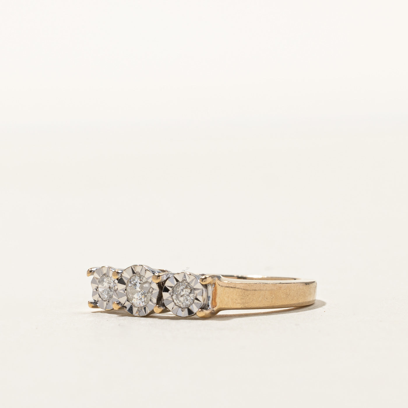 Three Stone Illusion Set Diamond Ring | 0.25ctw | SZ 6.75 |