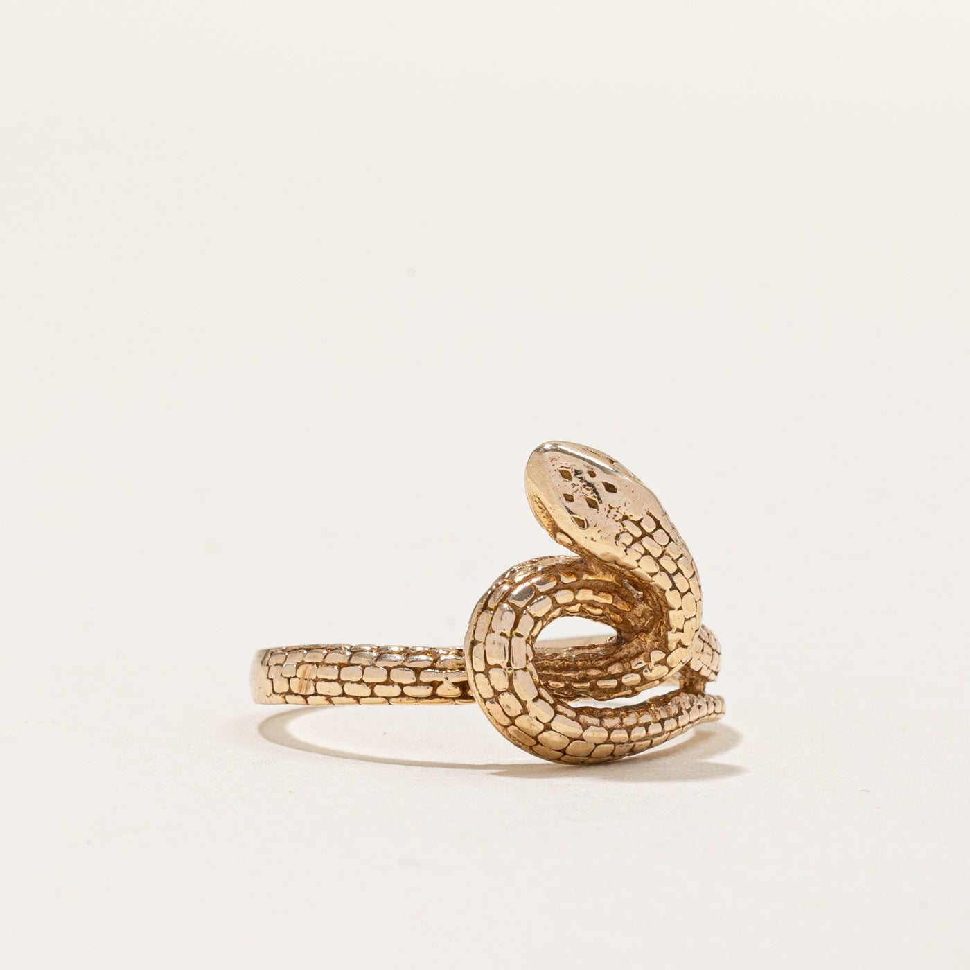 Bague serpent vintage en or jaune 10 carats | Taille 7,25 |