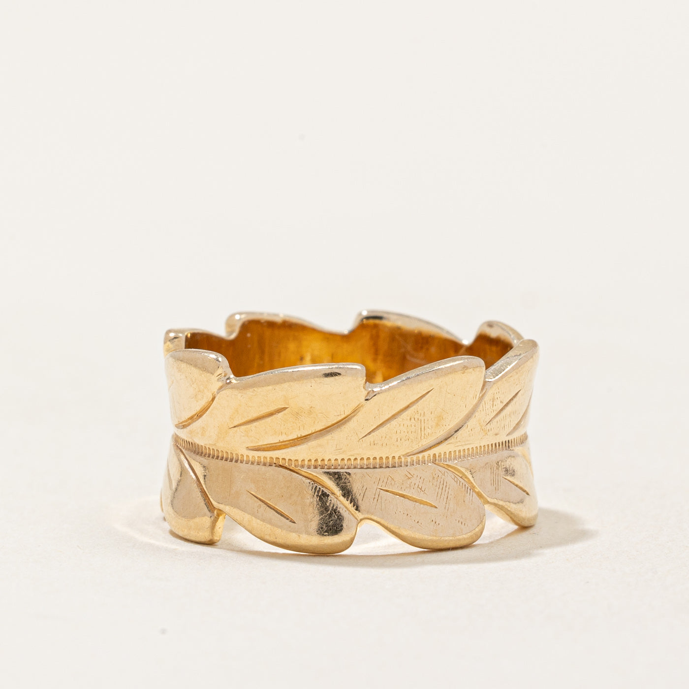 Bague enveloppante en or jaune 14 carats avec motif feuille | Taille 7,25 |