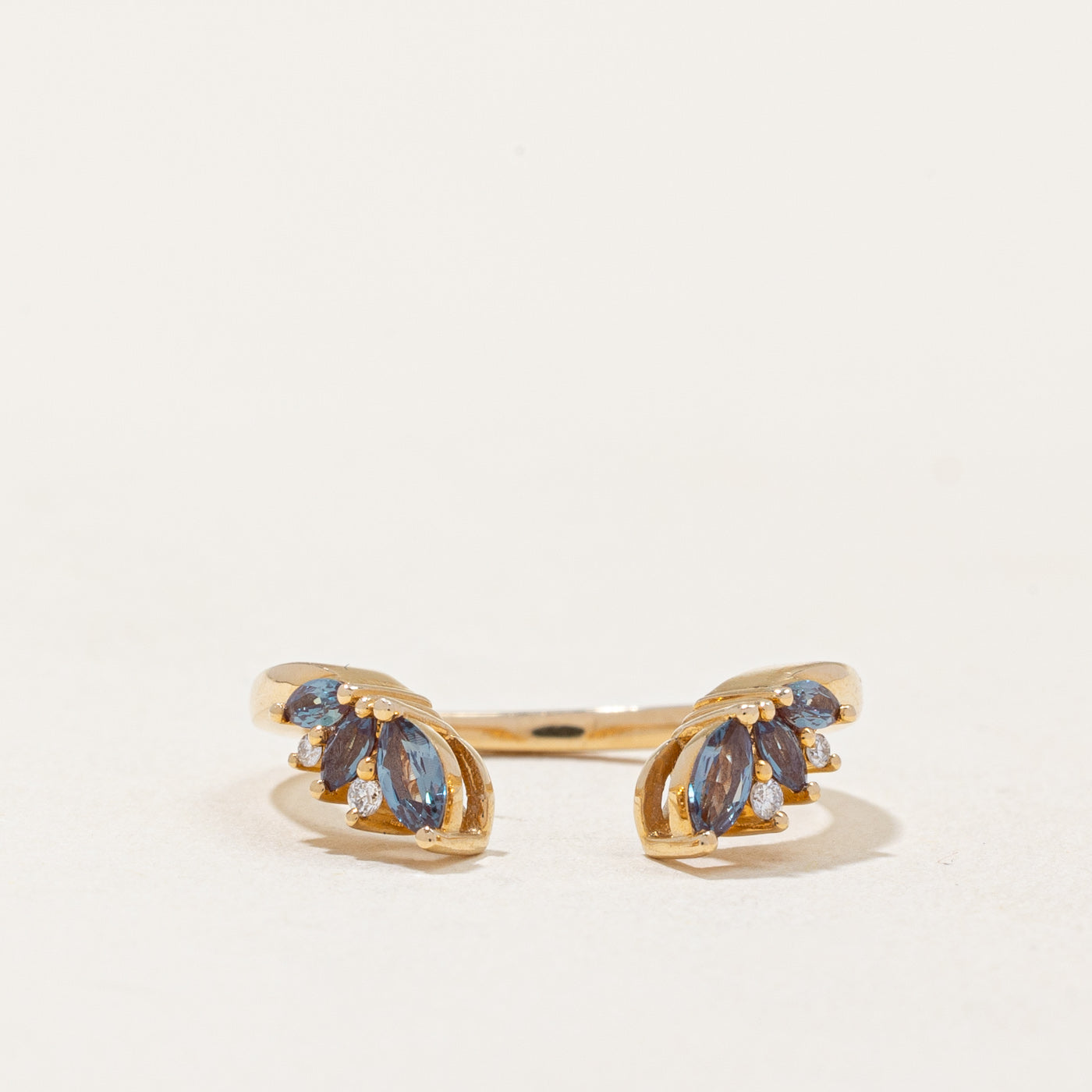 Bague en alexandrite synthétique et diamants naturels | 0,20 ct, 0,03 ct | Taille 4,75 |