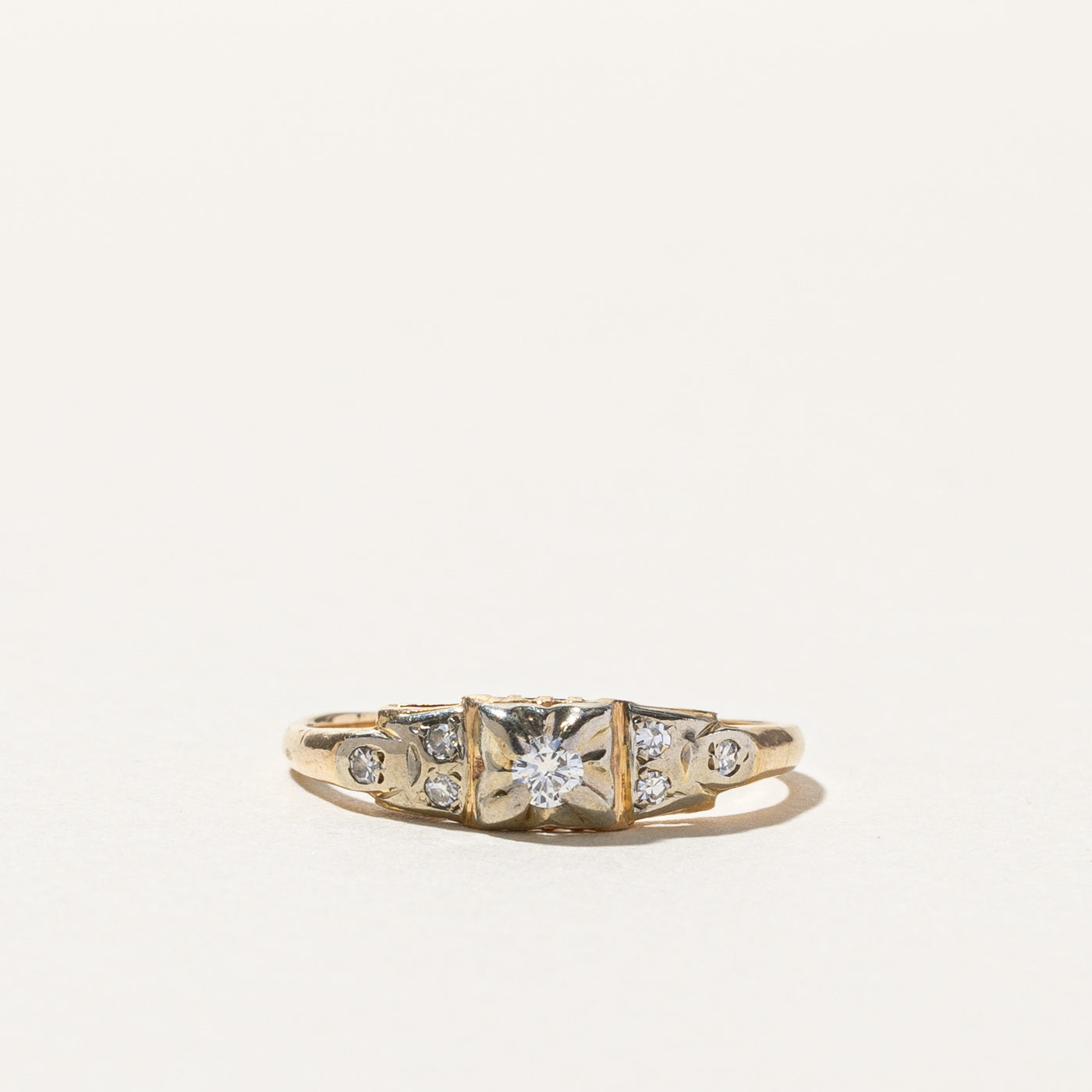 Vintage Diamond Engagement Ring | 0.10ctw | SZ 6.75 |