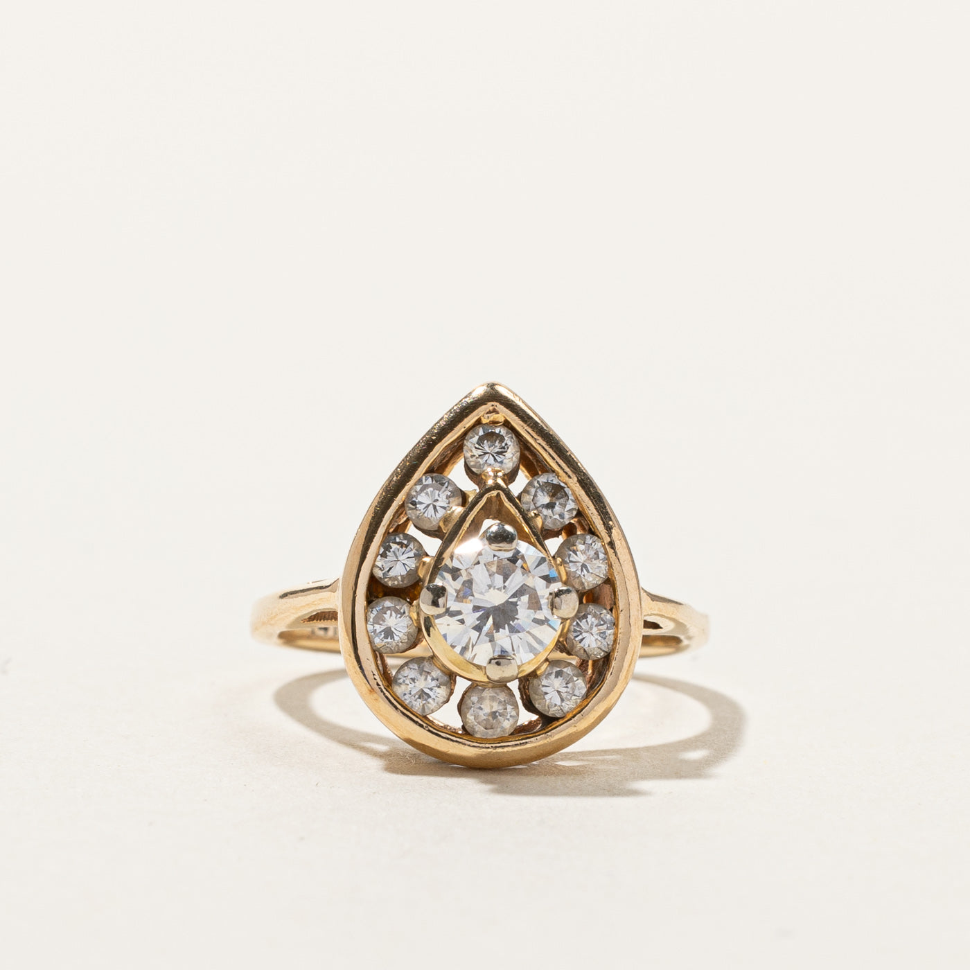 Bague cocktail sertie de diamants en canal | 0,76 ct | Taille 3,75 |
