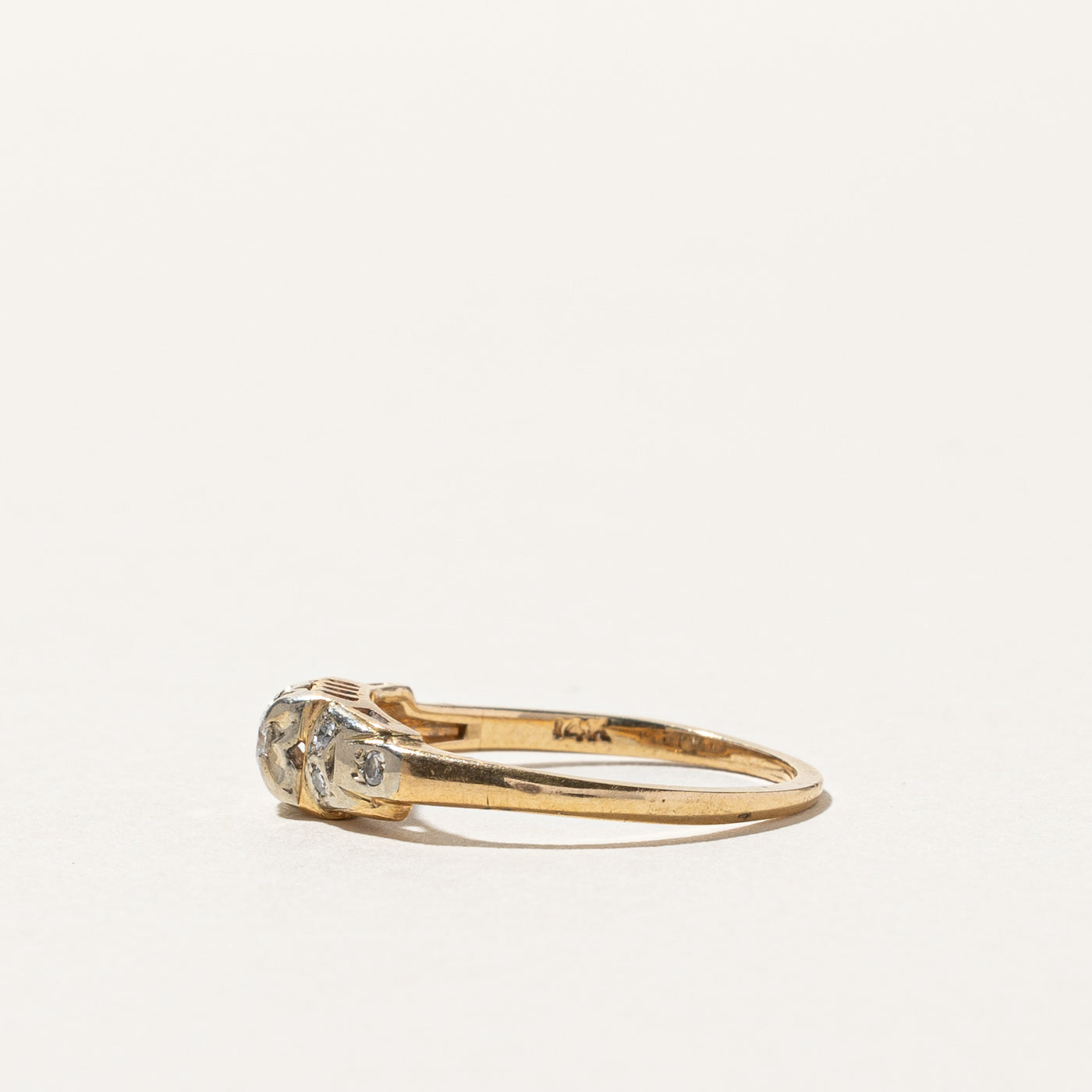 Vintage Diamond Engagement Ring | 0.10ctw | SZ 6.75 |