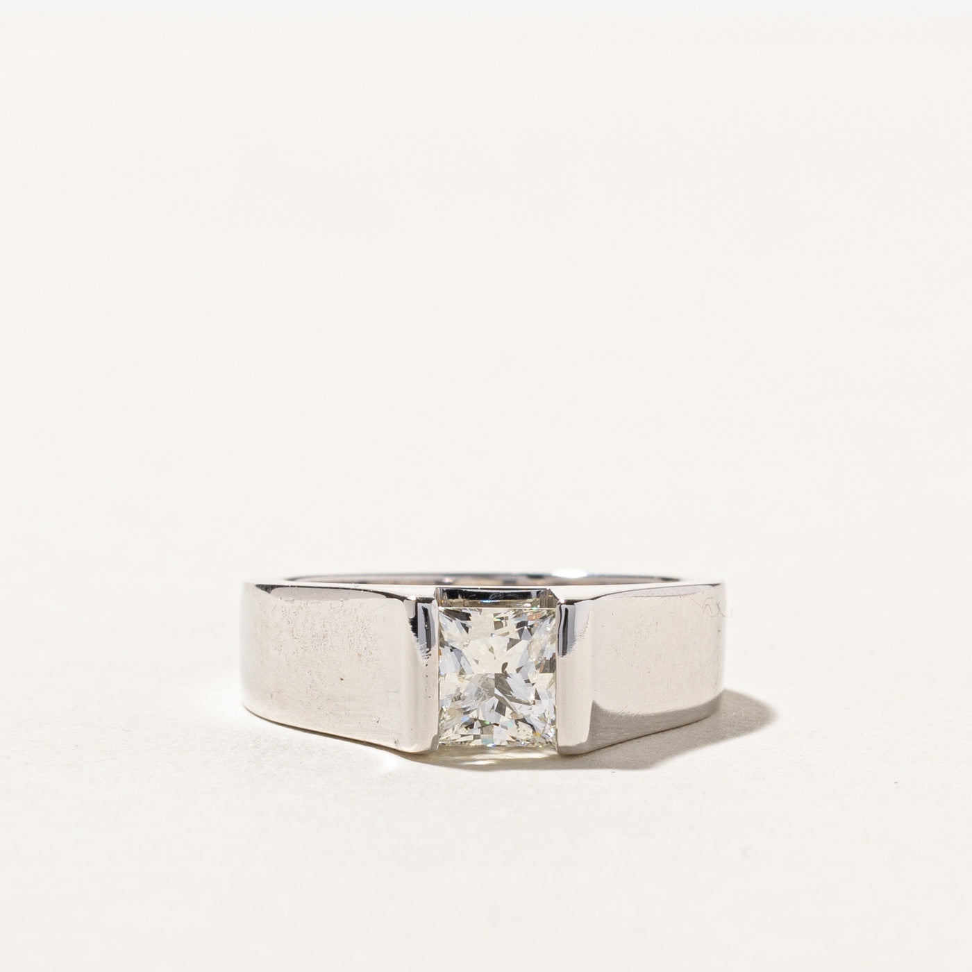Bague de fiançailles sertie d'un diamant taille princesse | 1,02 ct I1 H/I | Taille 6,5 |