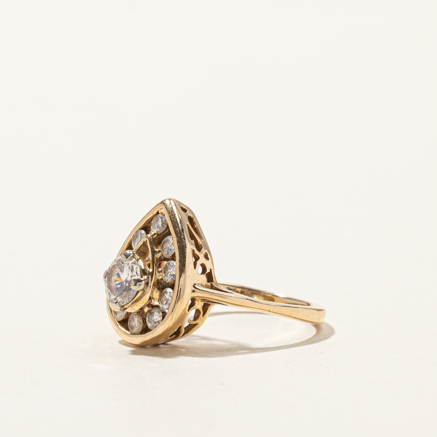 Bague cocktail sertie de diamants en canal | 0,76 ct | Taille 3,75 |