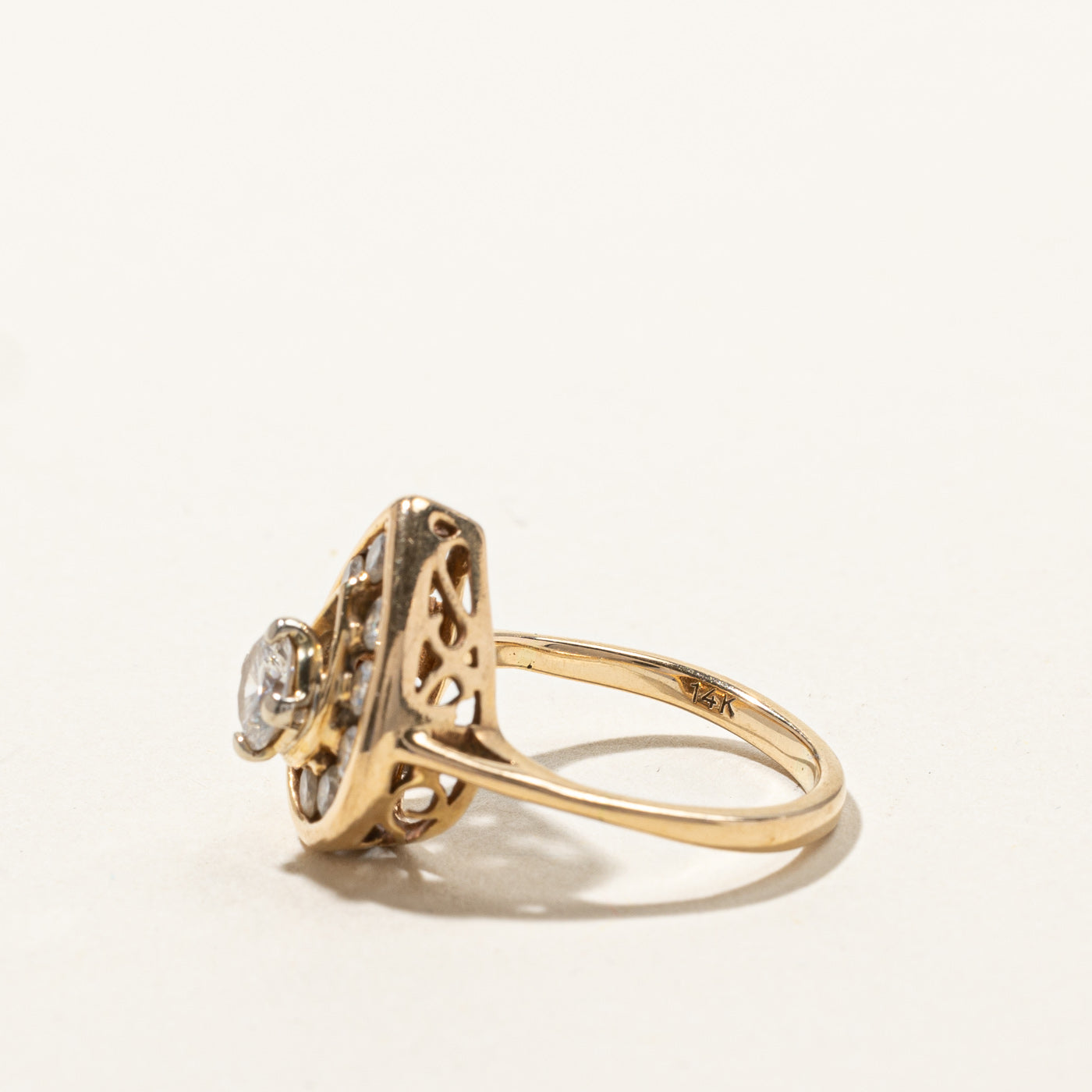 Bague cocktail sertie de diamants en canal | 0,76 ct | Taille 3,75 |