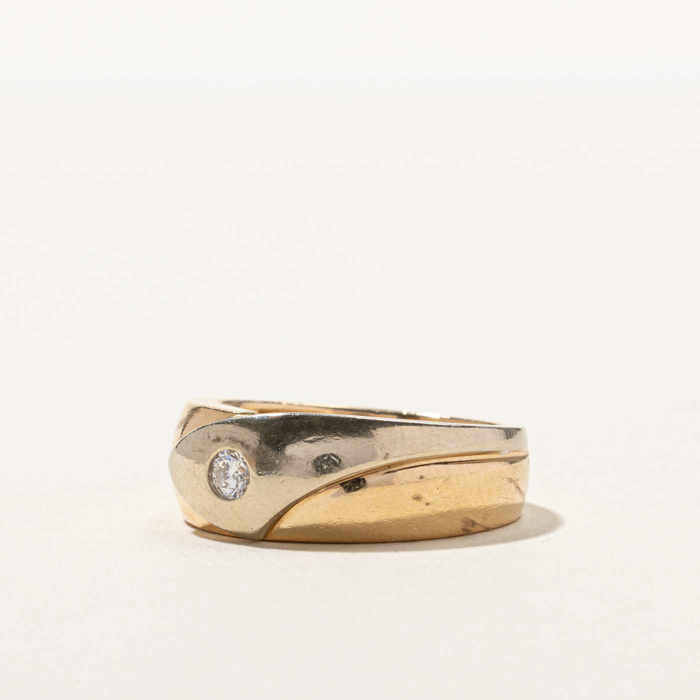 Flush Set Diamond Band | 0.18ct | SZ 7.5 |