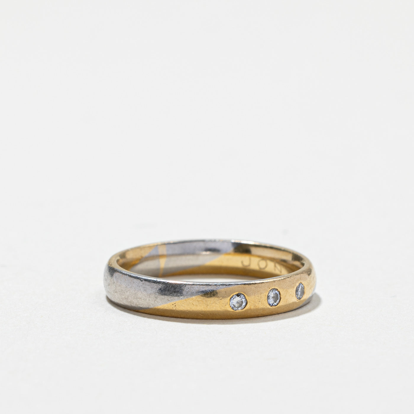 Flush Set Diamond Band | 0.03ctw | SZ 5.5 |