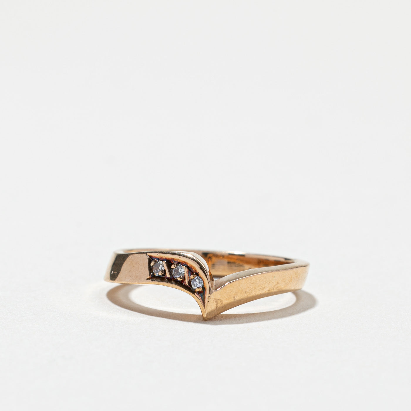Diamond Chevron Ring | 0.03ctw | SZ 4.5 |