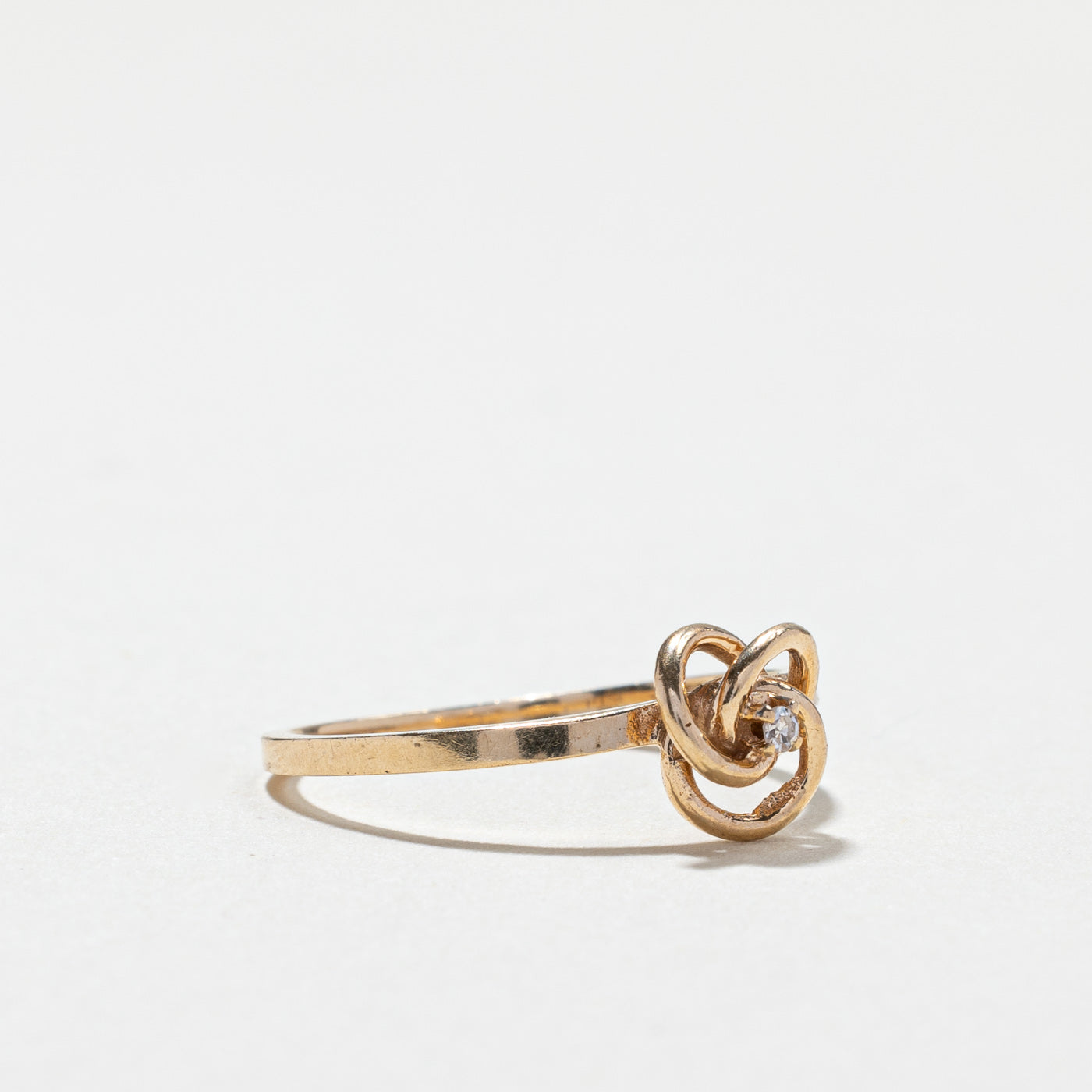 Diamond Swirl Gold Ring | 0.01ct | SZ 6 |