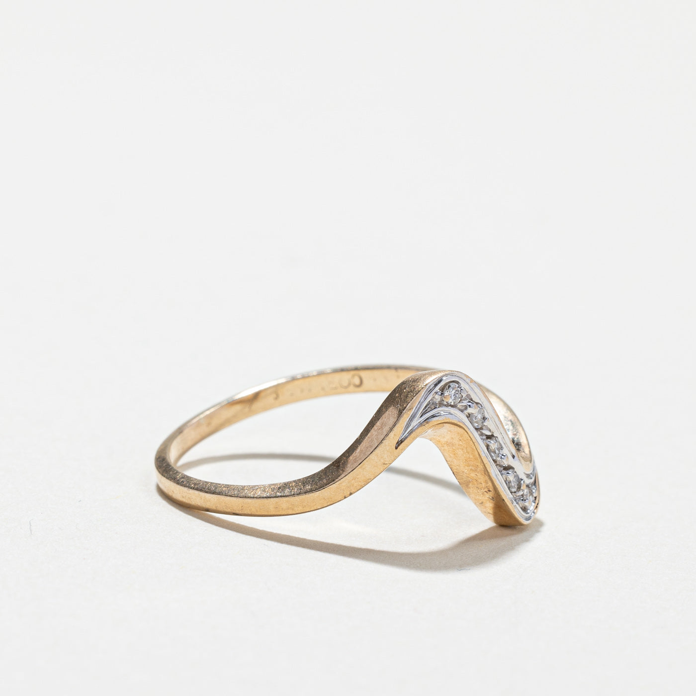 Diamond Wave Ring | 0.05ctw | SZ 7.75 |