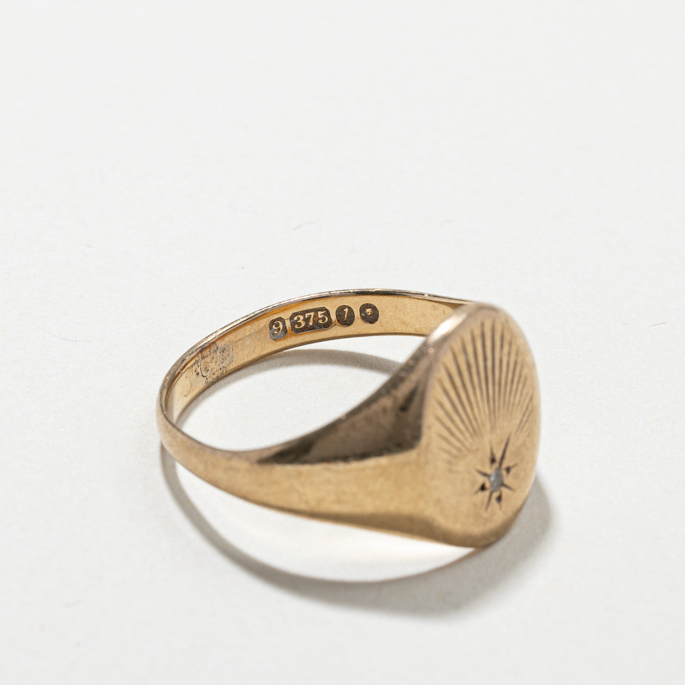 1966 London Diamond Signet Ring | 0.01ct | SZ 9.25 |