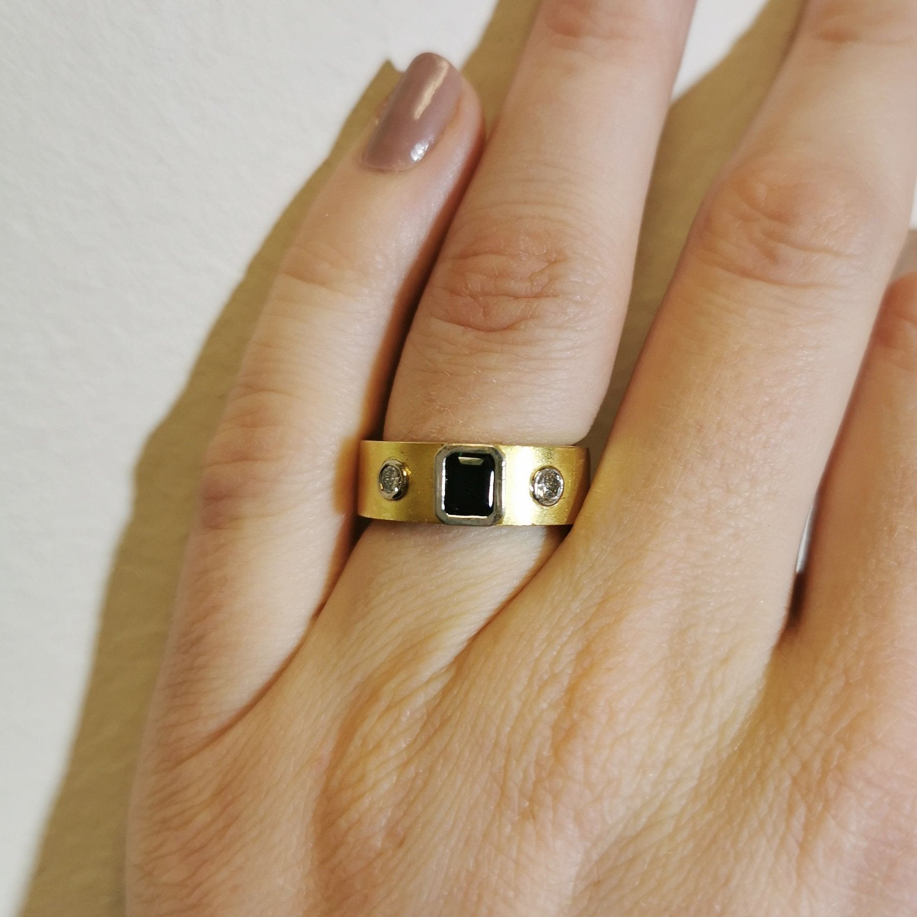 'Stittgen' Tsavorite Garnet & Diamond Ring | 0.14ctw, 0.60ct | SZ 6.5 | - 100 Ways