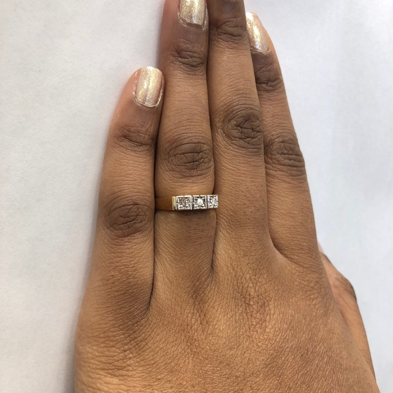 Illusion Set Diamond Ring | 0.15ctw | SZ 7.5 |
