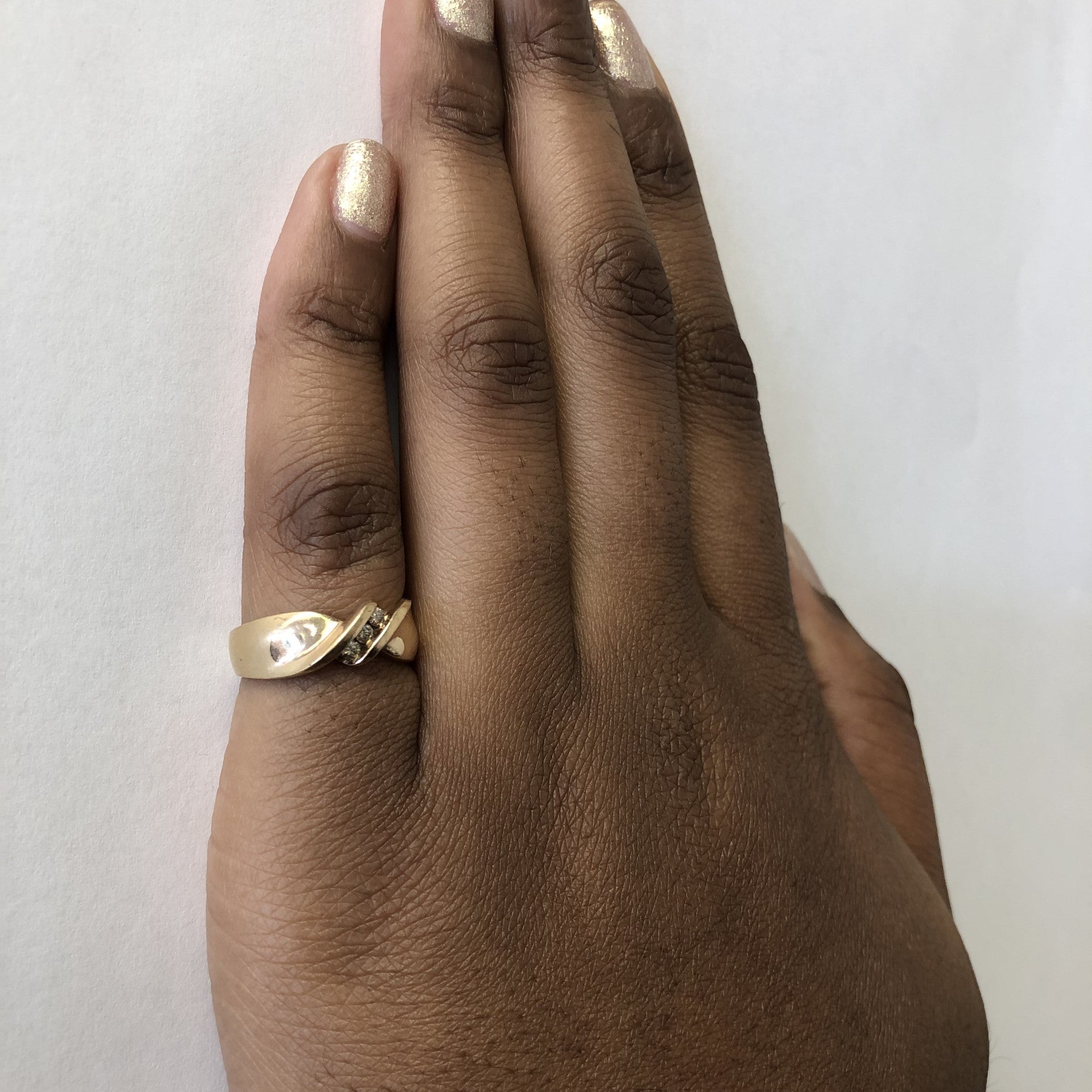 Three Stone Channel Set Diamond | 0.09ctw | SZ 6.5 |