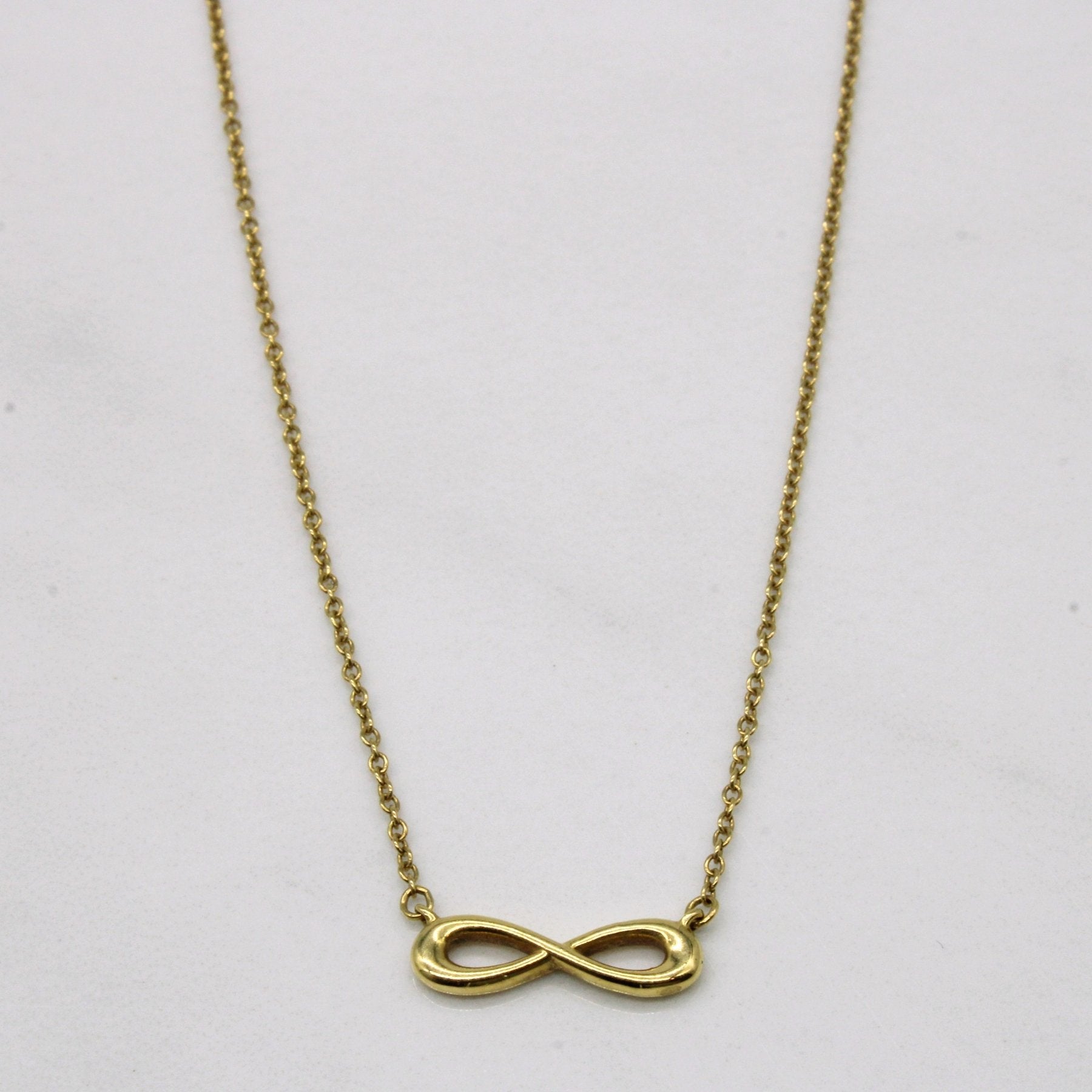 Tiffany Co' Infinity Pendant Necklace in 18k Gold 16
