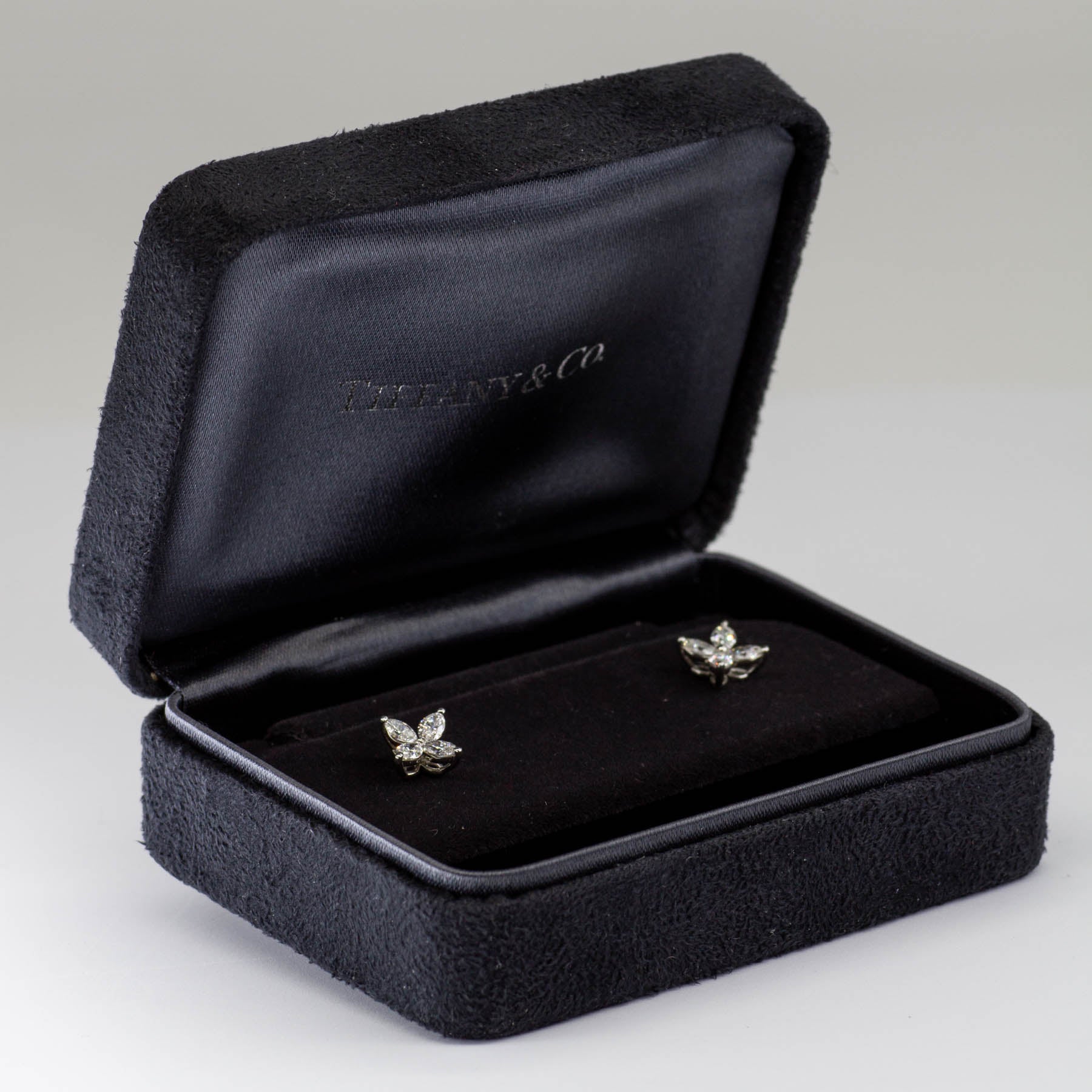 'Tiffany & Co.' Victoria Diamond Earrrings in Platinum | 0.64ctw | - 100 Ways