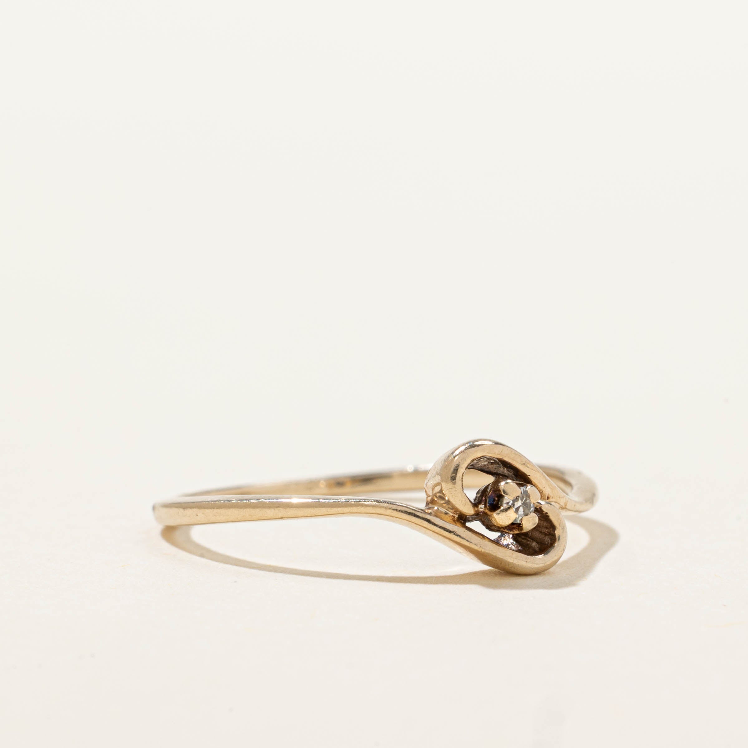 10k Single Diamond Bypass Ring | SZ 5