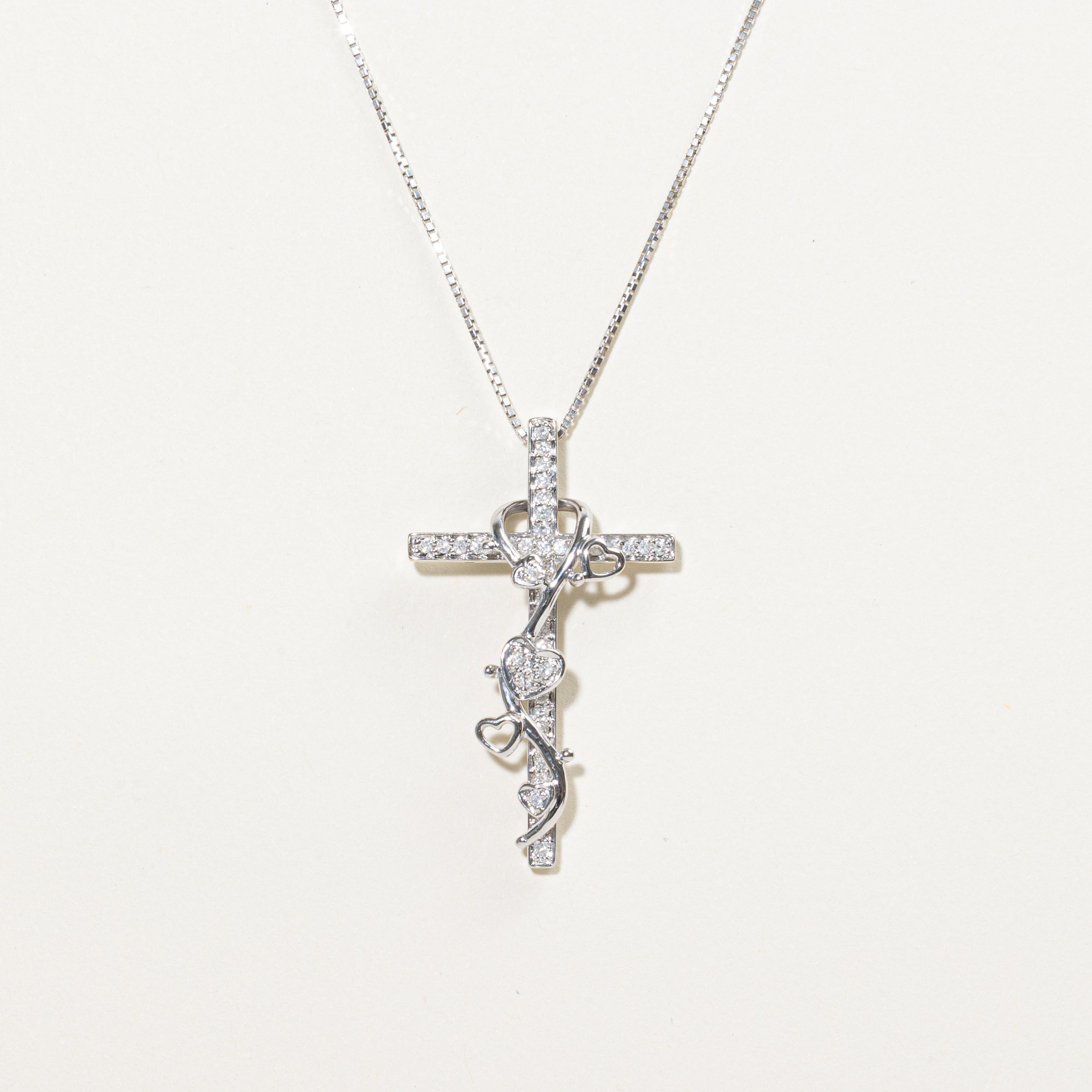 18k Diamond Cross Vine Pendant Necklace | 0.30ct | 17"