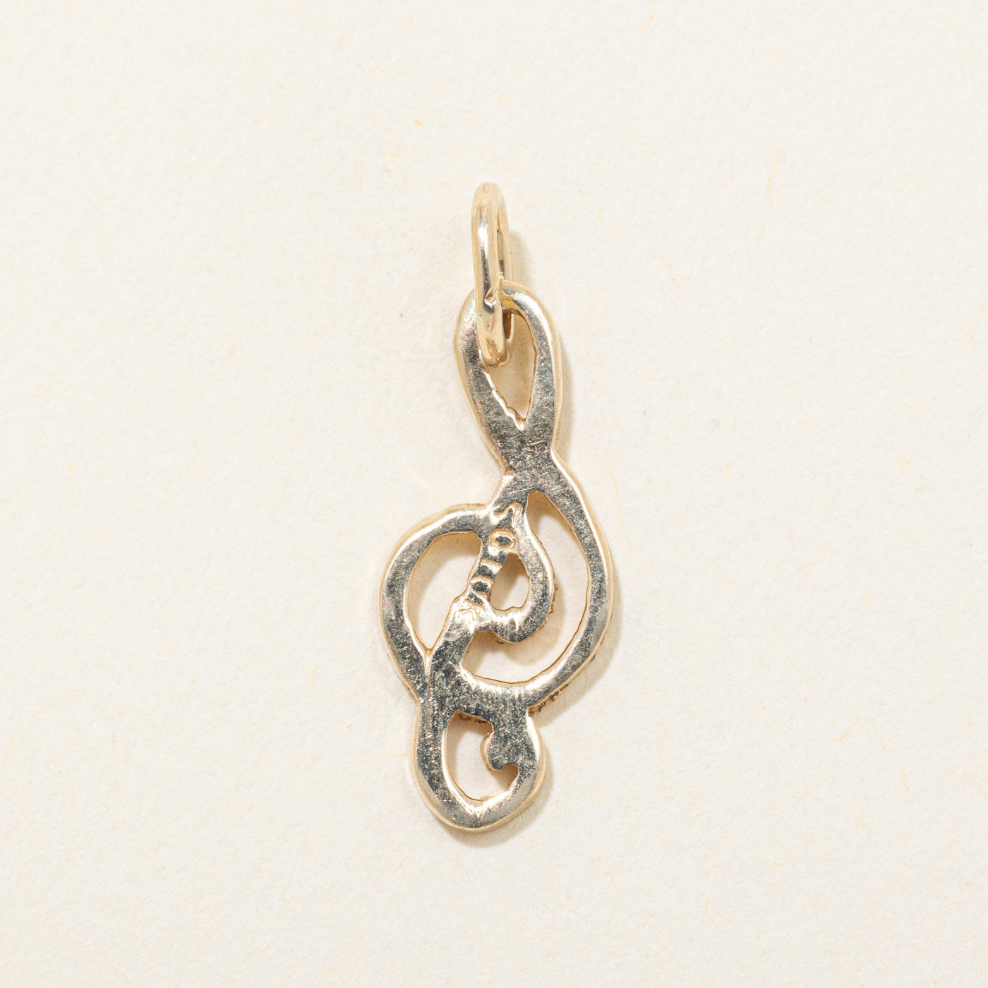 10k Yellow Gold Grooved Treble Clef Charm